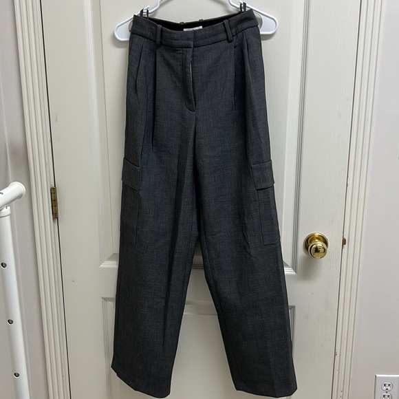 NWOT Aritzia Babaton Spotlight Cargo Pant Trouser | Size 2 Dark Grey - Picture 7 of 14
